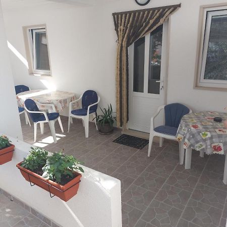 Apartments Slavica Bol Eksteriør billede