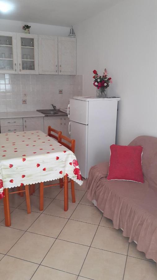 Apartments Slavica Bol Eksteriør billede