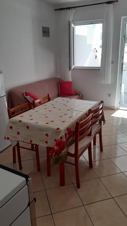 Apartments Slavica Bol Eksteriør billede